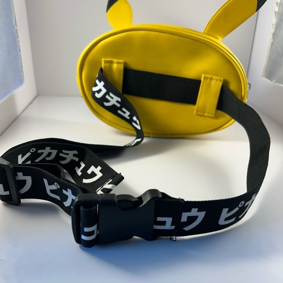 Pokémon picachu purse - Picture 3 of 6